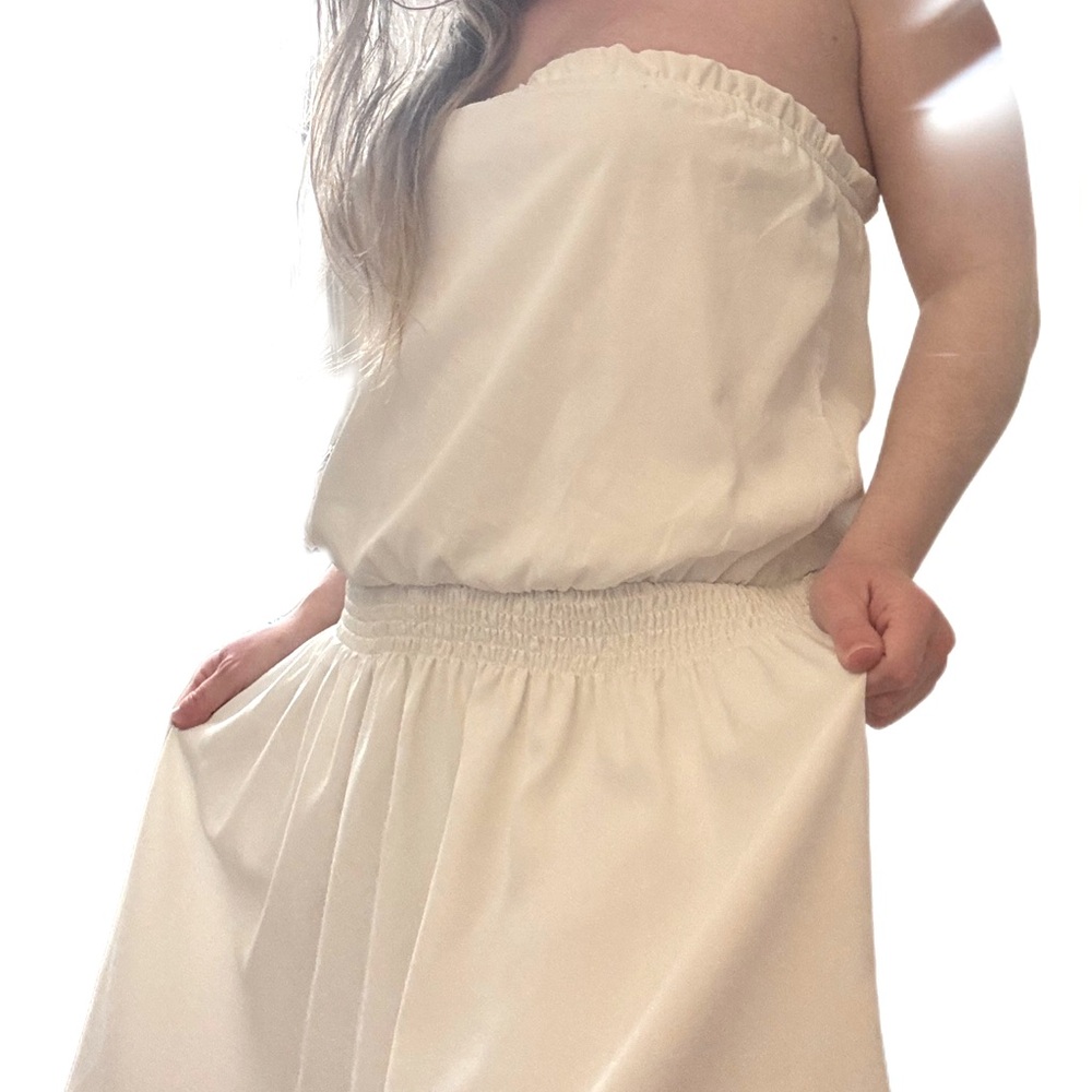 S Entro strapless White Jumper with Elastic Waist and Bust